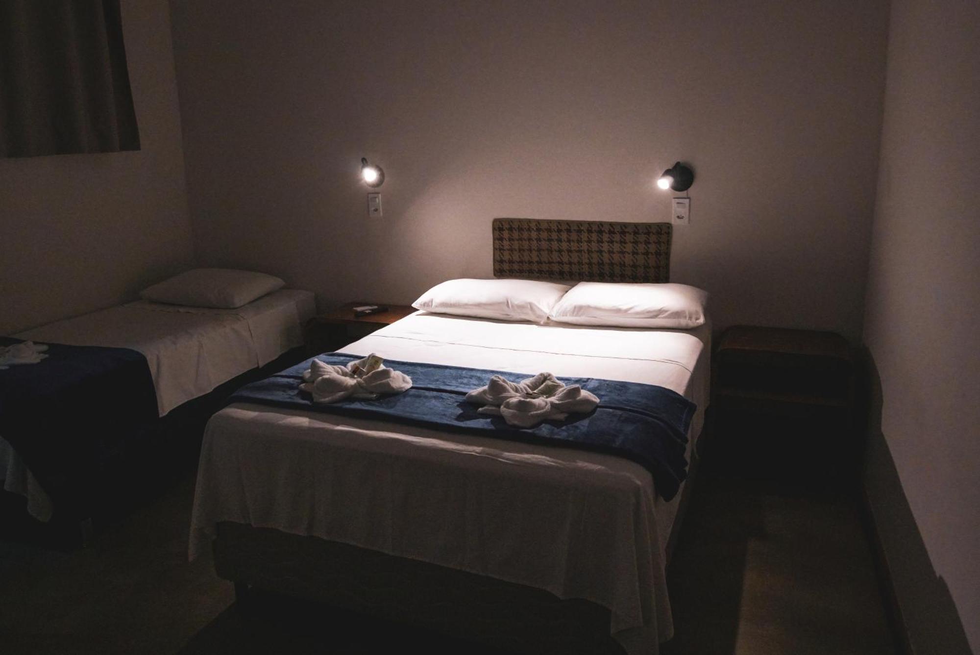 Local Hostel Novo Airão Buitenkant foto