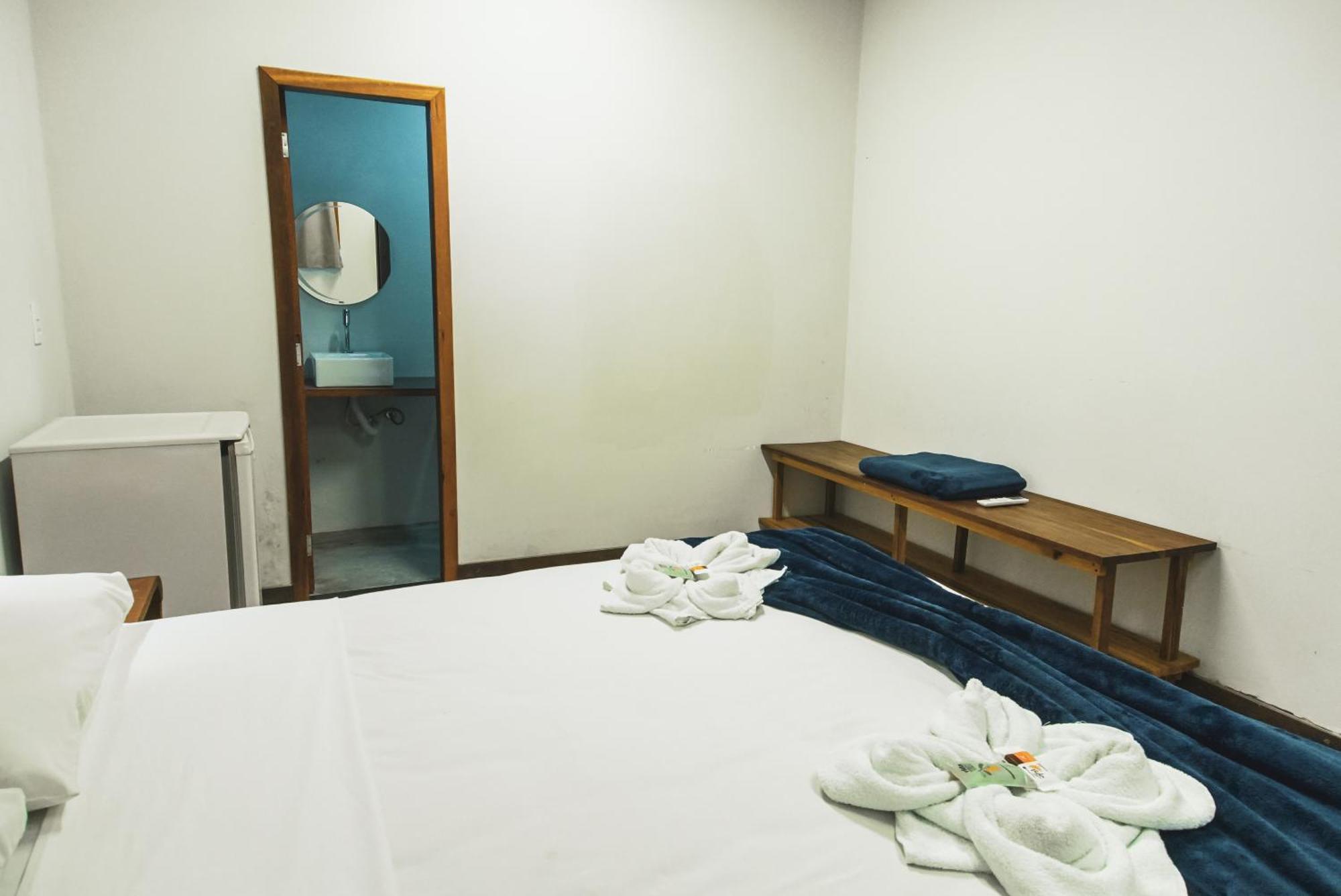 Local Hostel Novo Airão Buitenkant foto