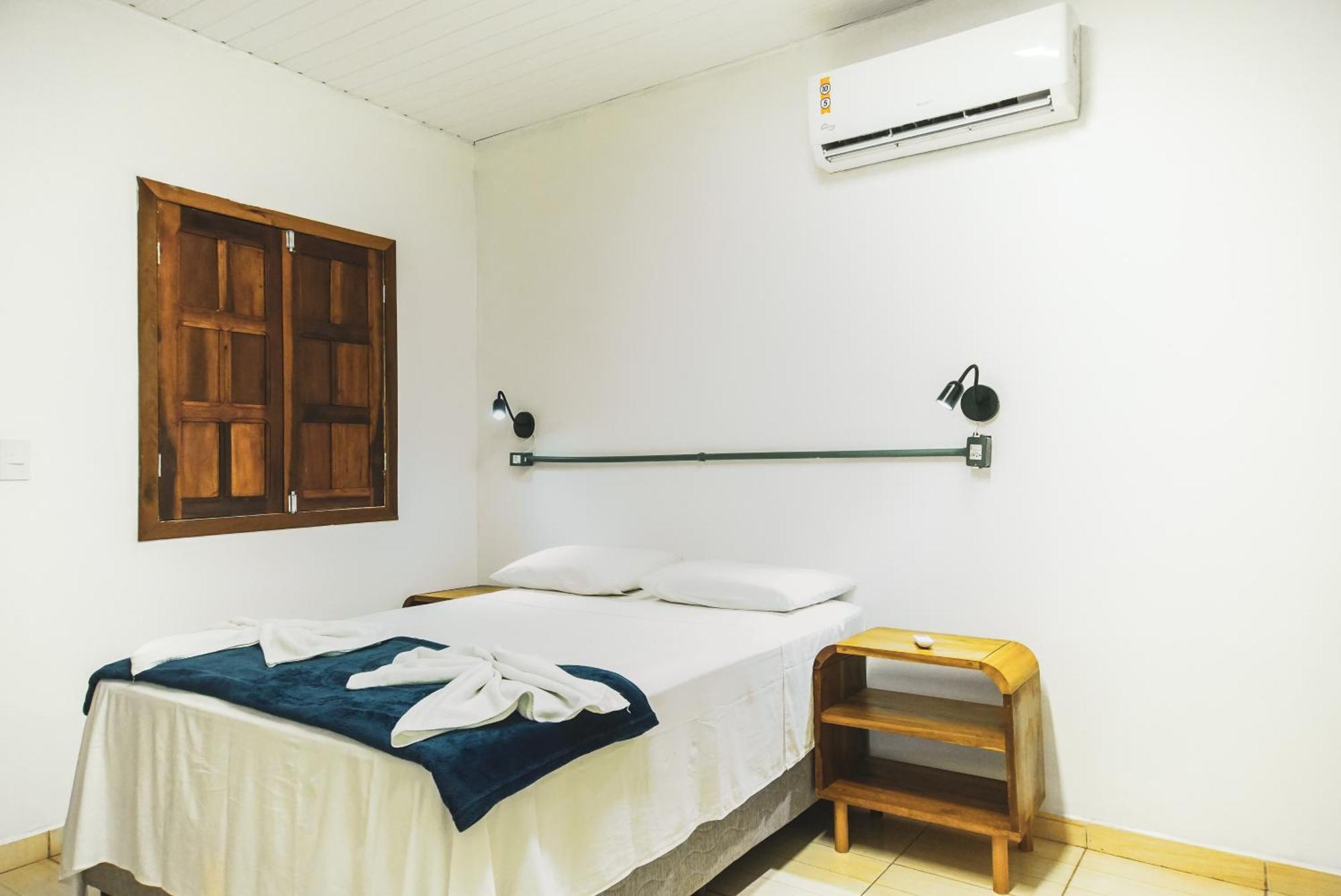Local Hostel Novo Airão Buitenkant foto